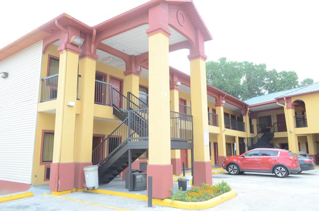 Americas Best Value Inn Downtown Houston Exterior photo